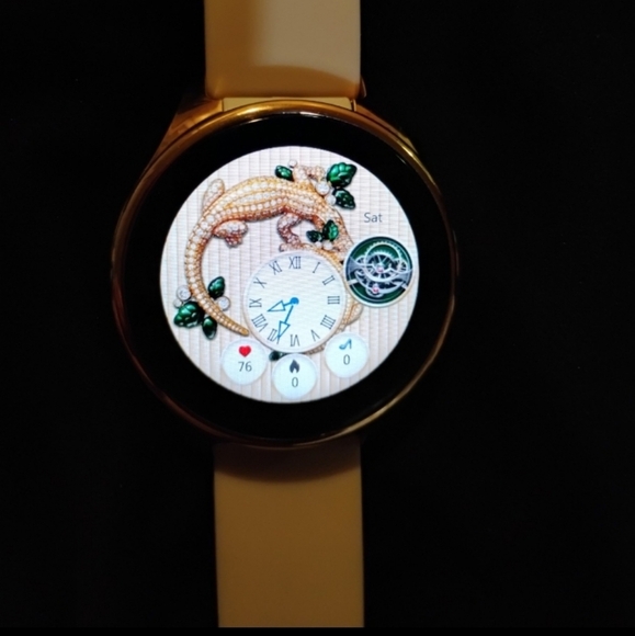 Tws Smartwatch 2 In 1 With Earbuds - Picture 1 of 11